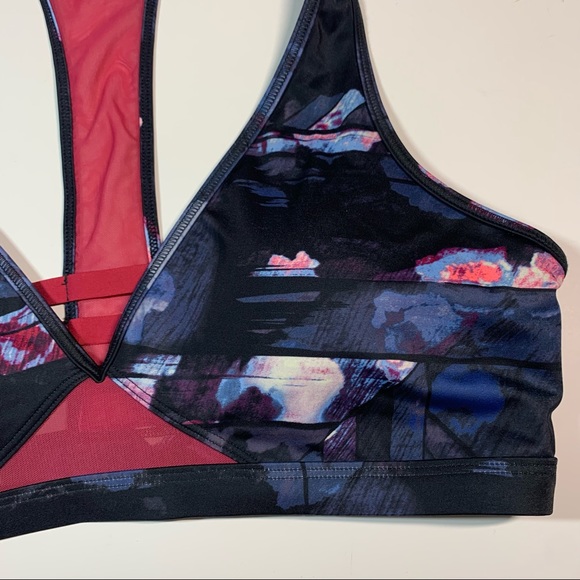 Roxy Large mesh and strappy back - Picture 3 of 8